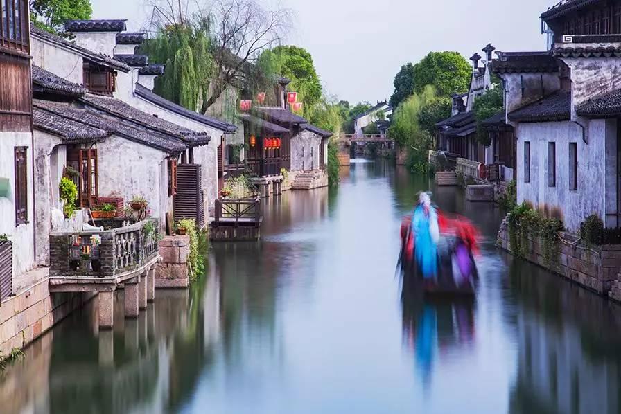 鞍钢股份预计2023年净亏损32.57亿元，由盈转亏